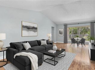 7774 Jewel Ln APT 202, Naples, FL 34109
