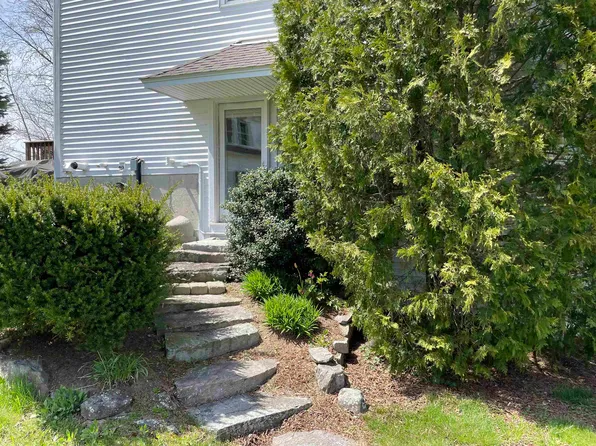 469 North River Road, Milford, NH 03055
