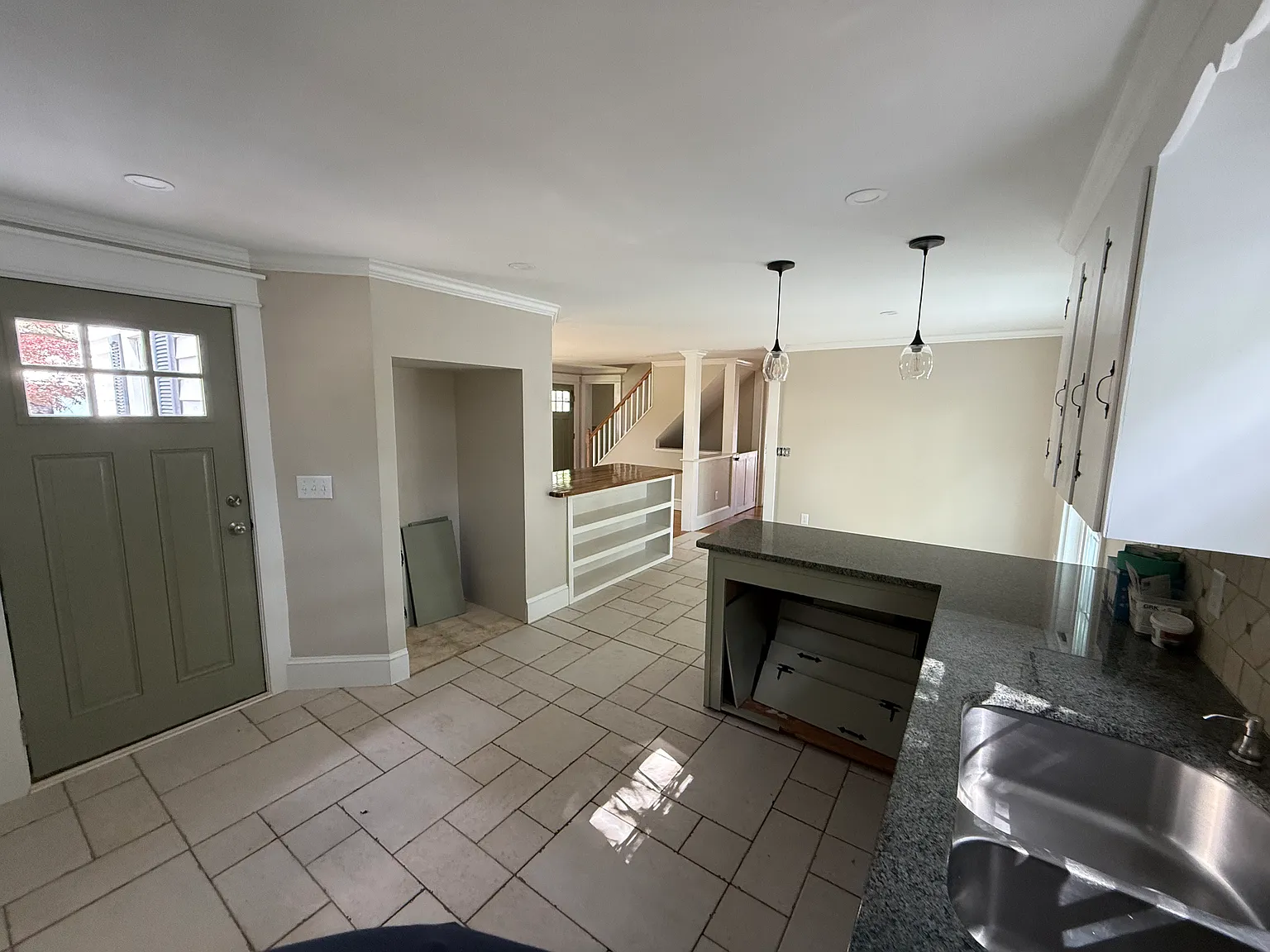 3 bed, 2.5 bath, 1428 sqft, $4,500 — Photo 2