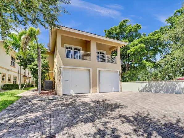 15 SE 19th Avenue, Pompano Beach, FL 33060