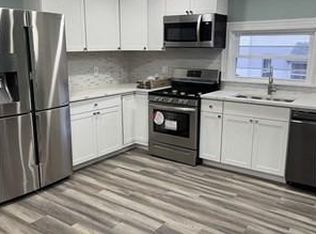 876 Atwells Ave #4R, Providence, RI 02909