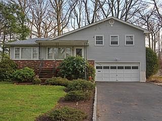 1st image of 1085 Willow Rd