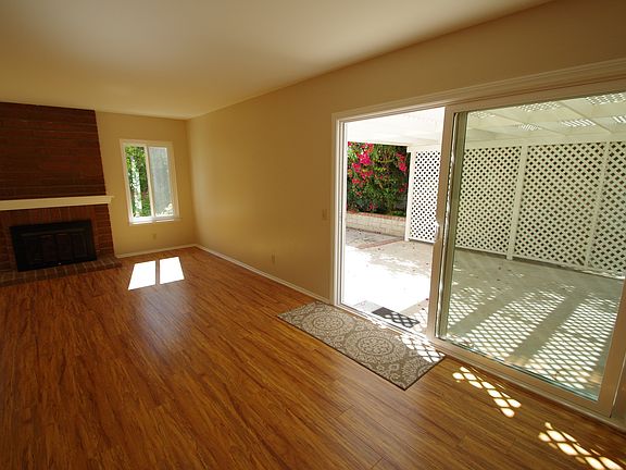 5th image of 514 Cosmos Ct