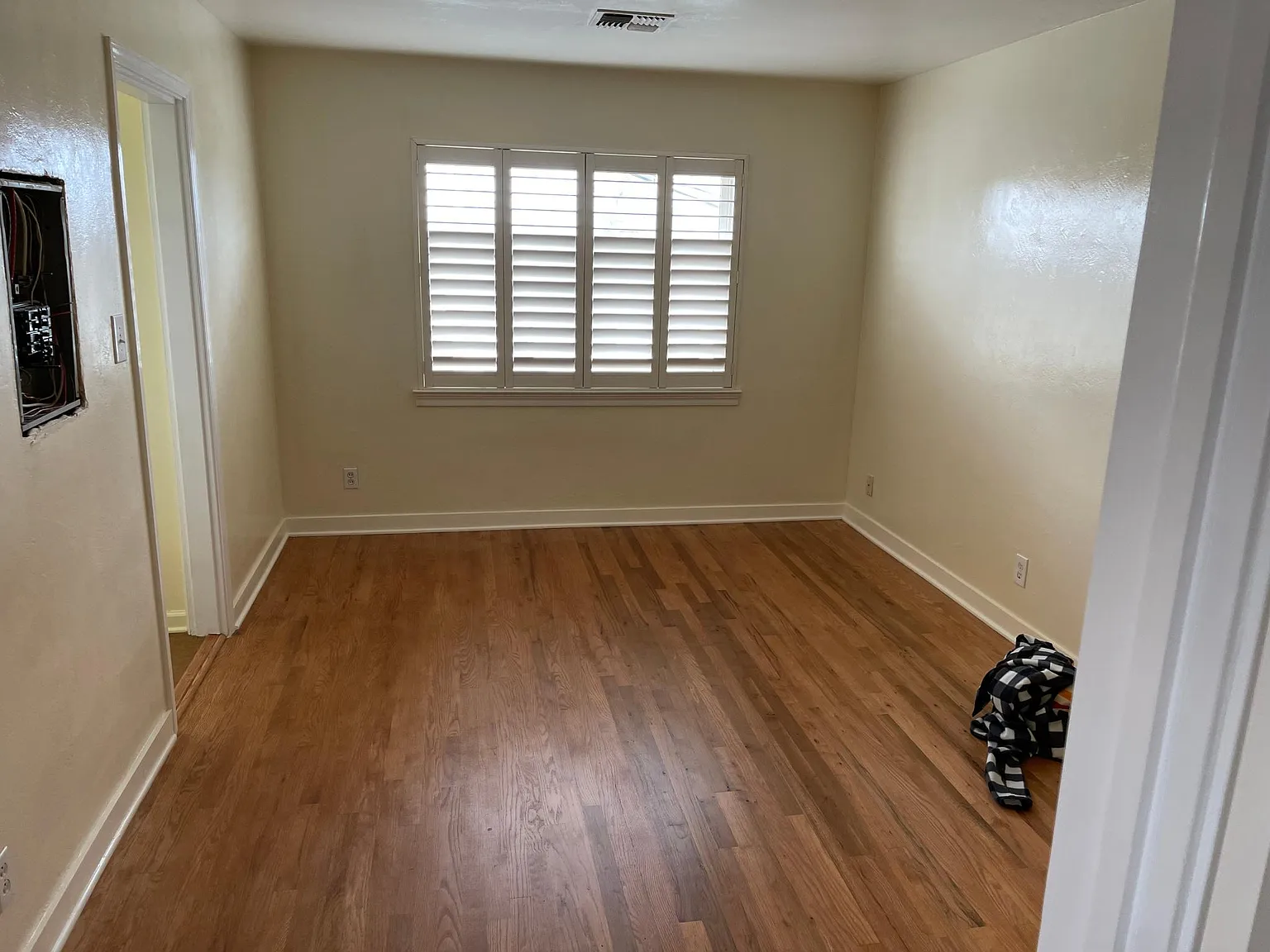 604 S Wells Ave APT 6 photo 1