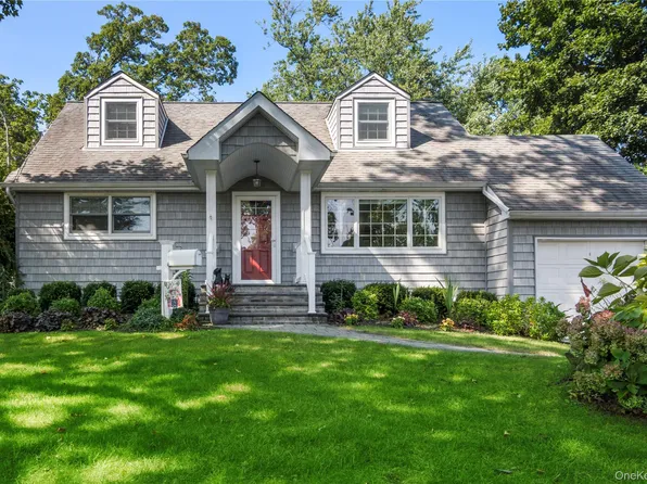 5 Norma Lane, Kings Park, NY 11754