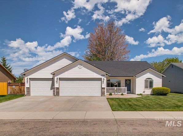 2226 W Whitelaw Dr, Meridian, ID 83646