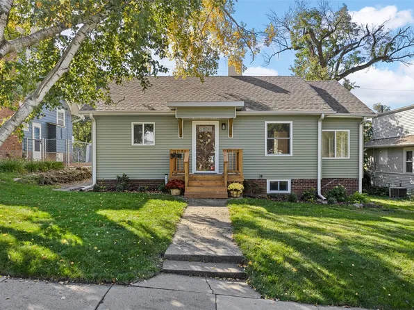 1715 8th Ave SE, Cedar Rapids, IA 52403