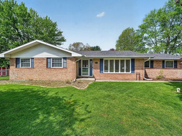 51823 Cheryl Dr, Granger, IN 46530