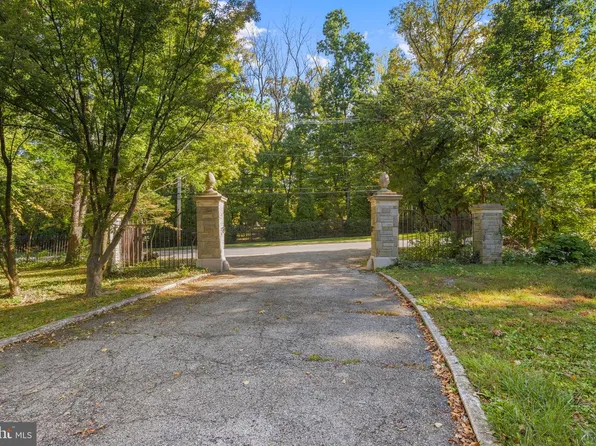 1820 W Montgomery Ave, Villanova, PA 19085