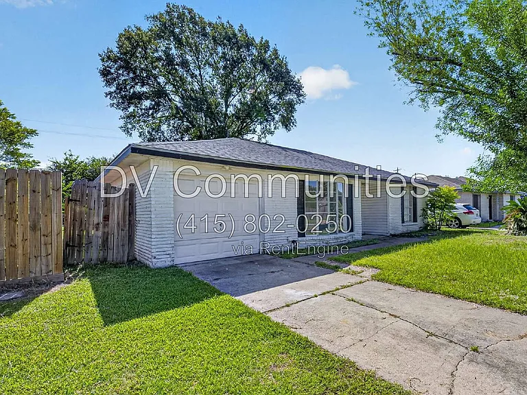 15331 Campden Hill Rd — Photo 3