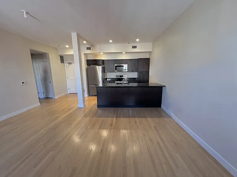 359 Main St #307 — Photo 4