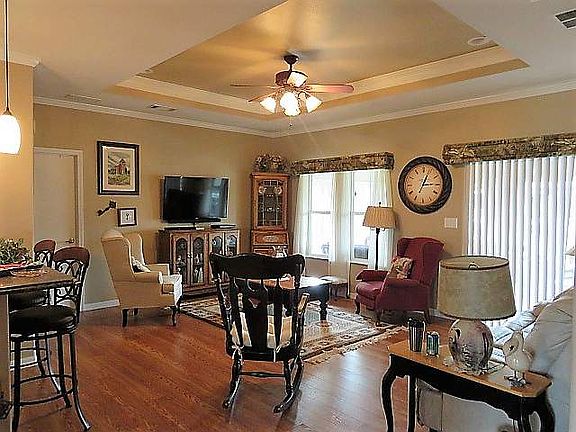 3rd image of 103 W Sterling Way #500