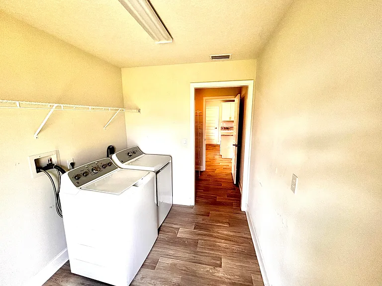 1399 SW Edinburgh Dr — Photo 18