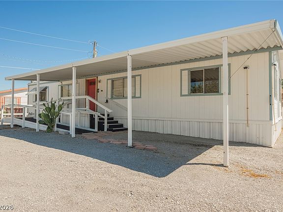 3rd image of 320 Kite St