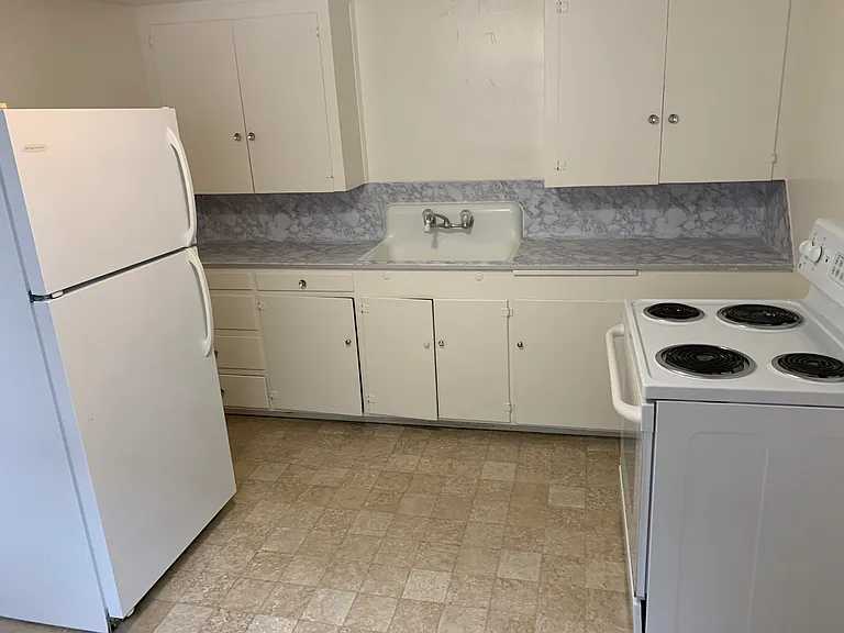 325 Gooding St N #1 — Photo 6