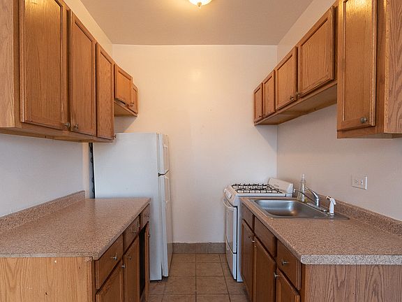 4th image of 4851 N Damen Ave #113