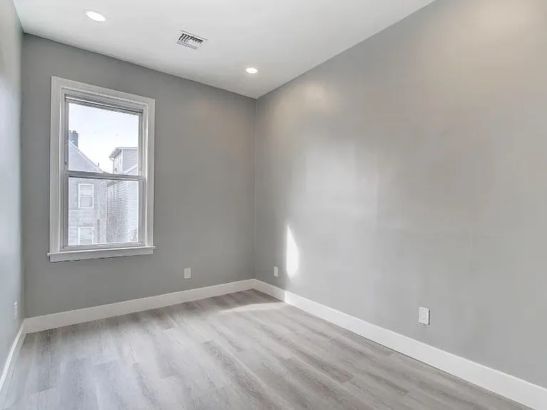20 W 49th St #2 — Photo 12