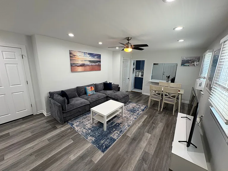 11 S Washington Ave #2 — Photo 6