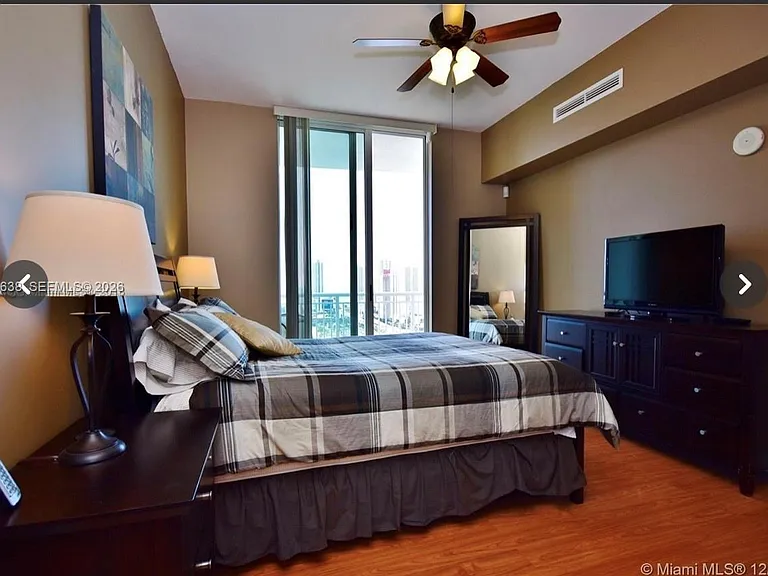 1755 Hallandale Beach Blvd #2505E — Photo 17