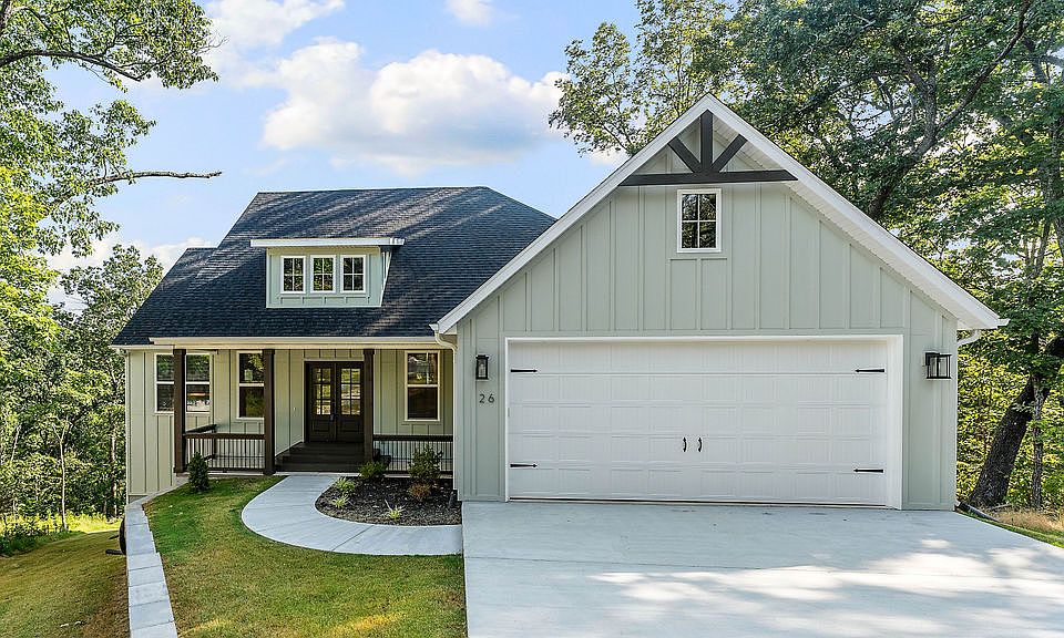 1st image of 26 Carew Ln