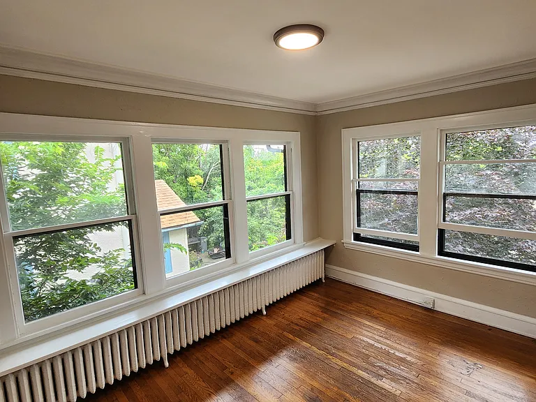 428 W Franklin Ave #430 — Photo 6