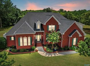 145 Misty River Ln SW, Huntsville, AL 35824