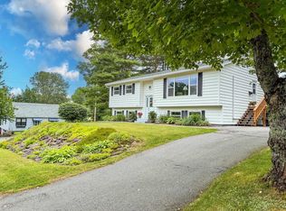 5 Acadia St, Bridgewater, NS B4V2A9