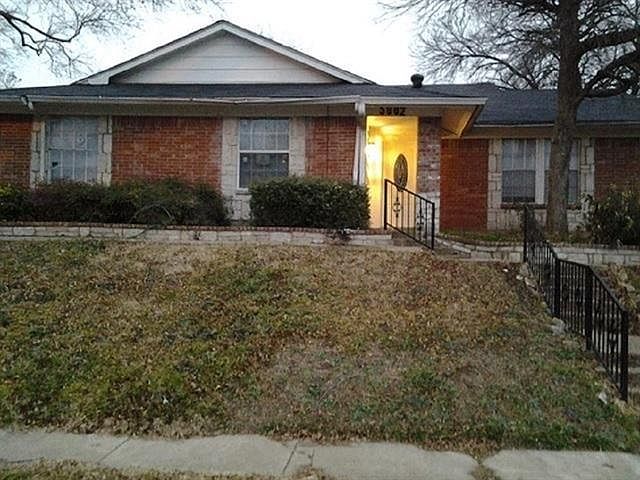 1st image of 5002 Rollingwood Dr