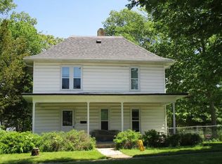 1622 Franklin St #L, Cedar Falls, IA