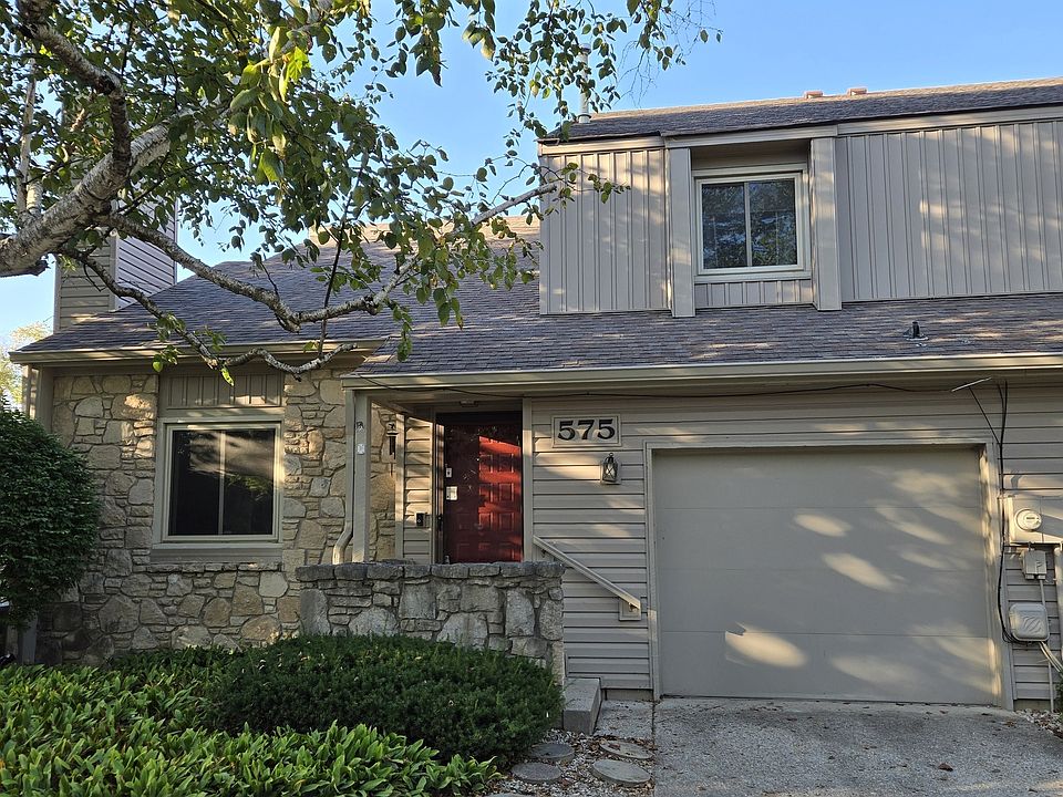 1st image of 575 Conner Creek Dr