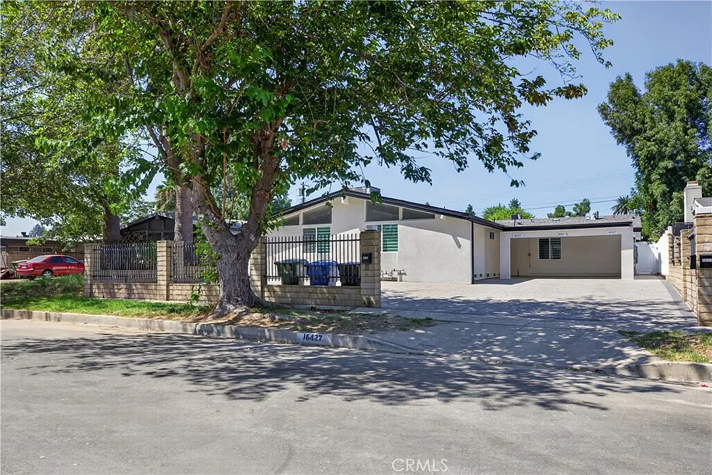2 bed, 1067 sqft, $4,000 — Photo 2