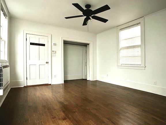 2nd image of 923 Piety St #2