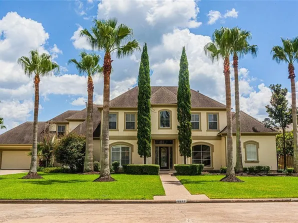 5671 Grand Floral Blvd, Houston, TX 77041