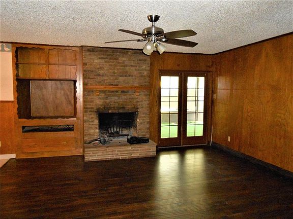 2nd image of 532 Meadowbrook St