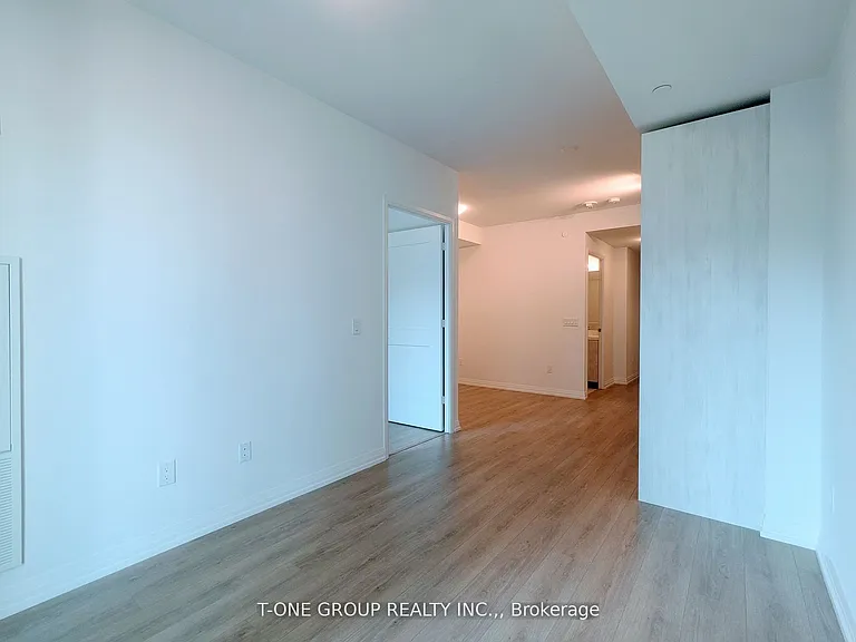 28 Widmer St #3722 — Photo 7