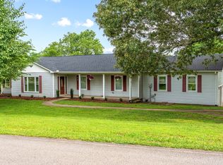 1001 Ervin Pace Rd, Chapmansboro, TN 37035