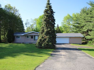21235 22 Mile Rd, Paris, MI, 49338