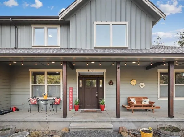 21823 S Harrison Rd, Cheney, WA 99004