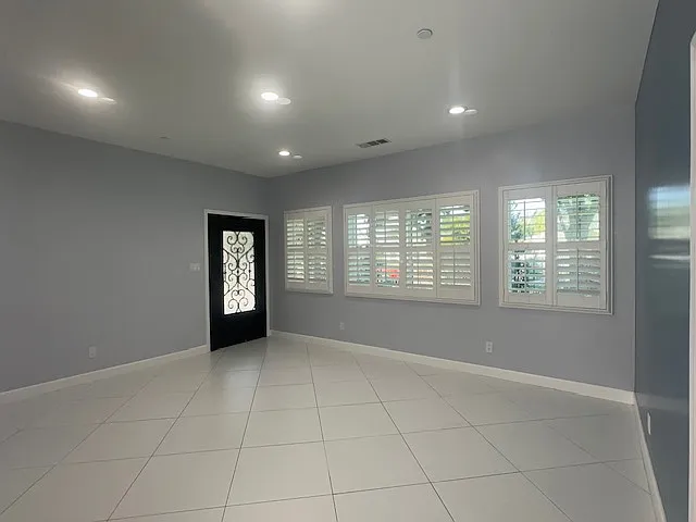 1838 Wardell Ave — Photo 2