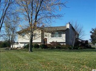 6011 NE Indian Creek Rd, Topeka, KS 66617