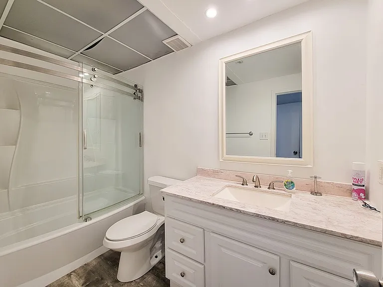 7119 N Holiday Dr — Photo 27