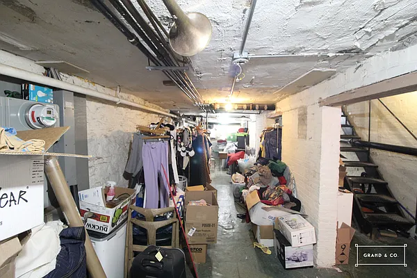 Rented by Grand & Co. | media 12