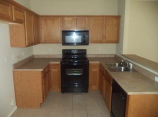 11134 SW 5th St, Yukon, OK 73099