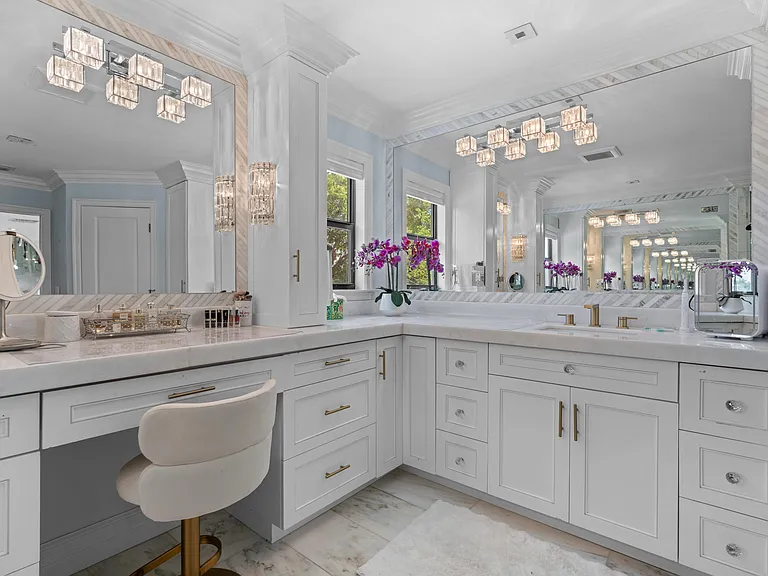 6204 Celadon Cir — Photo 30