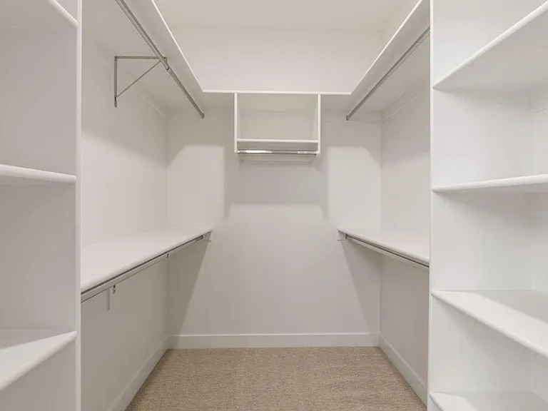 2433 Patricia Dr — Photo 26