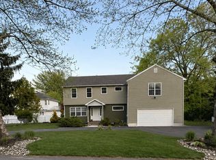 19 Forest Hill Avenue, Jackson, NJ 08527