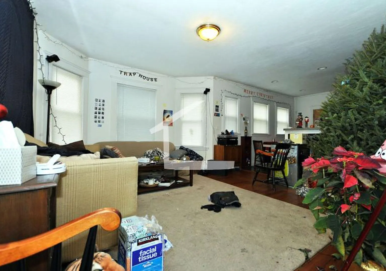 4 bed near green line Allston — Photo 1