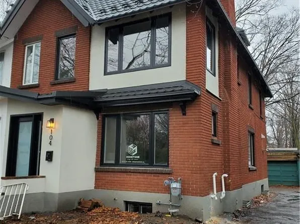 104 Maple Ln, Ottawa, ON K1M 1H6
