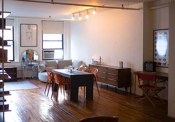 2nd image of 75 Leonard St APT 5NW