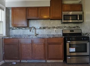 9225 Delphine Ave, Saint Louis, MO 63114